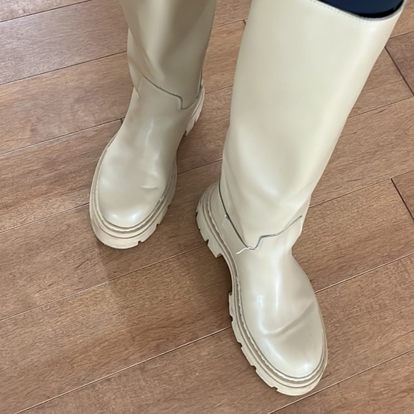 Chunky knee-high boots - Picture 6 of 7